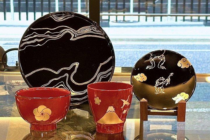 Authentic Kintsugi, Makie or Gold Leaf Pasting Workshop in Tokyo