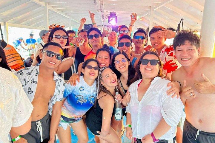 Boracay Sunset Party Boat o Yacht con Kayak/SUP/Snack/Bevande