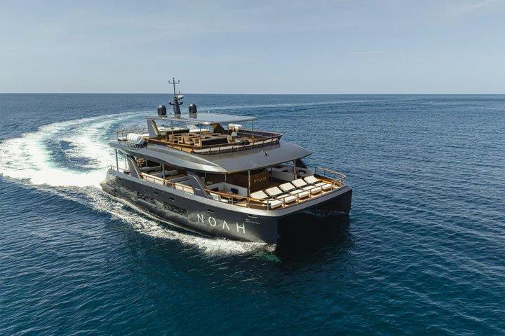 Yate NOAH a Phi Phi - Isla Maiton