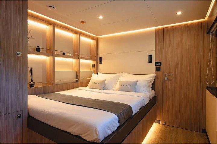 NOAH Yacht to Phi Phi - Maiton Island
