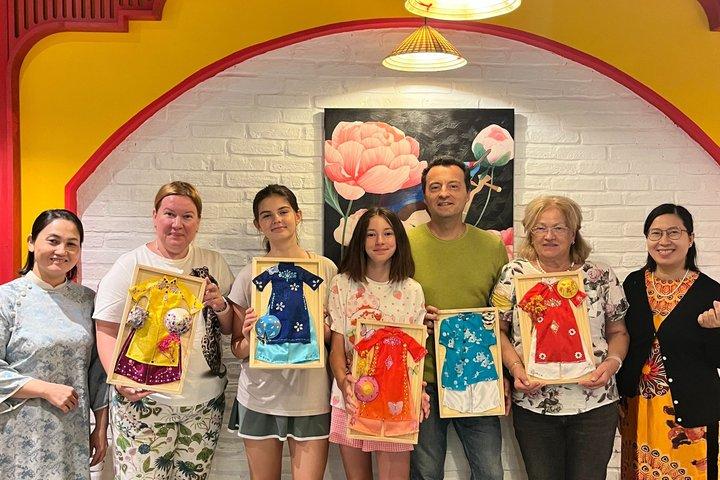HCM cidade : Vietnamese costume-minisize tradicional Áo long workshop
