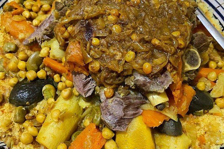 モロッコの家族で本格料理教室