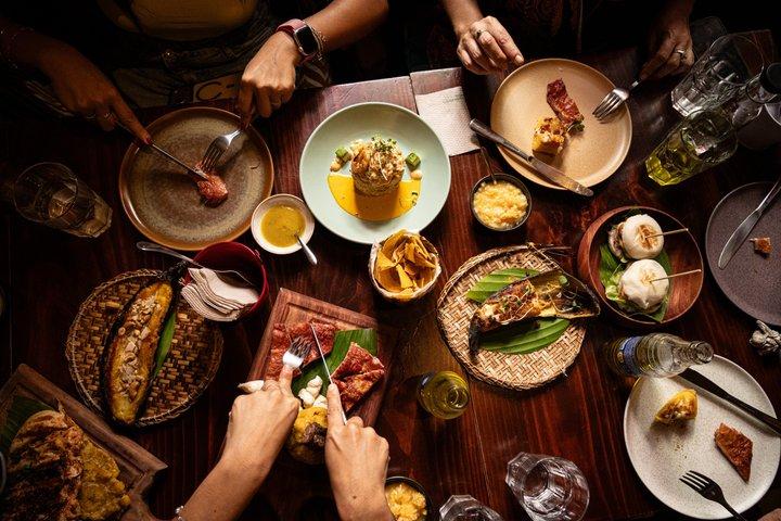 ペルー料理のアイデンティティ : 10 + シェルパ・フードツアーで味わう