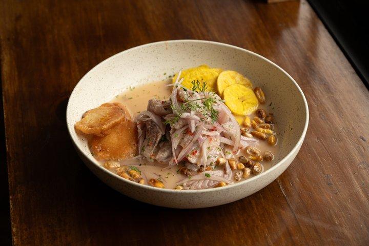 ペルー料理のアイデンティティ : 10 + シェルパ・フードツアーで味わう