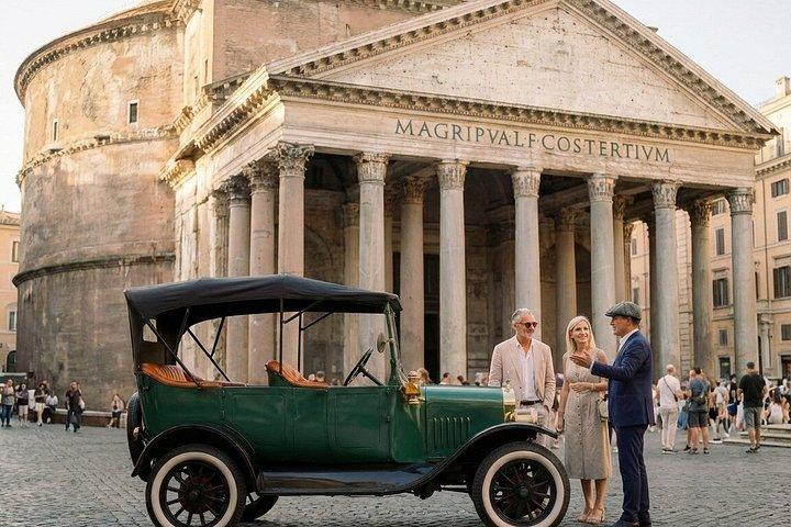エレクトリックビンテージアメリカンフォードモデルTでプライベートローマツアー