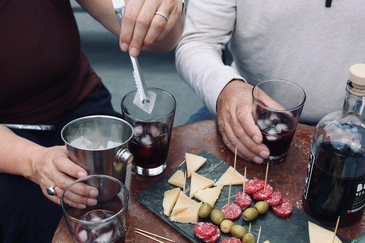パレルモでワイン＆地元体験付きブエノスアイレス朝堂教室