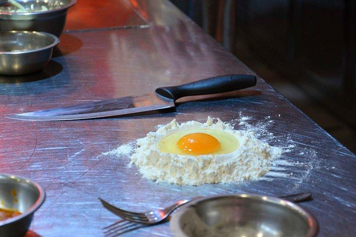 ローマで本格ラザニアとフェットチーネのパスタ作り教室