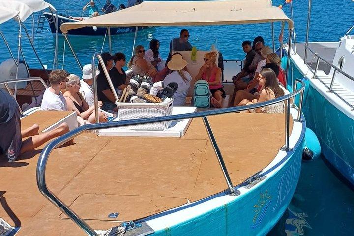 Taormina and Isola Bella Boat Tour from Messina cannoli and granite