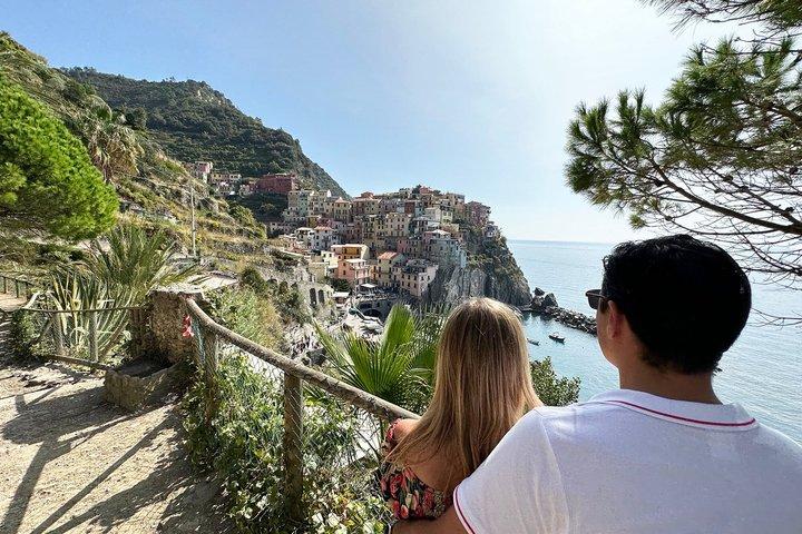 Excursión de un día a Cinque Terre desde Génova con un conductor de habla Inglés