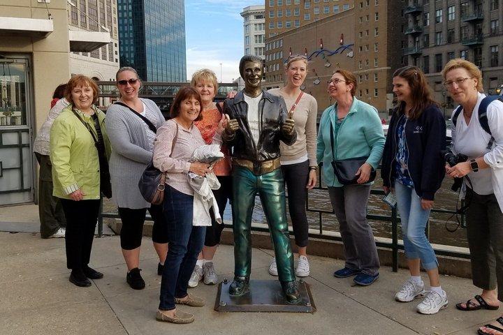 Milwaukee's Riverwalk Walking Tour