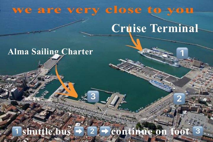 Tour in catamarano soste bagno e snorkeling brindisi con prosecco