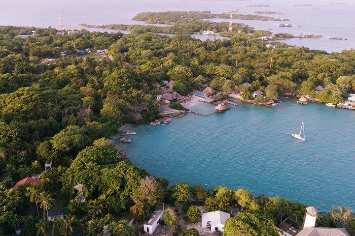 カルタヘナ島発昼食付きイスラ・デル・ソル・ロサリオ諸島日帰り旅行
