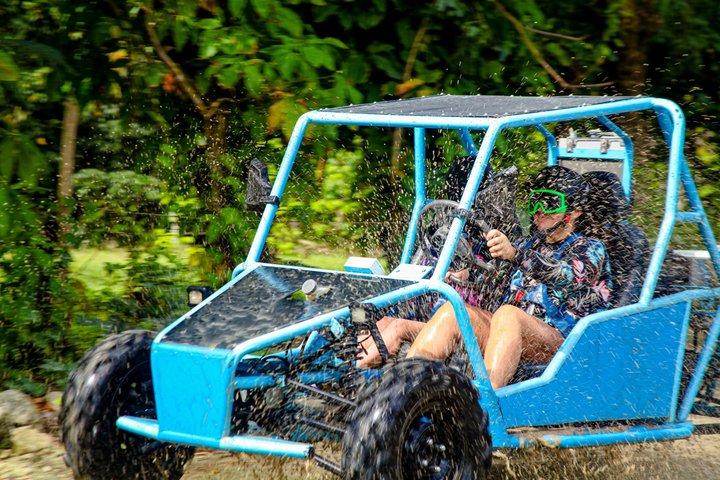 2x1 : モンキーズランドプラスがプエルトプラタで砂丘のバギーをドライブ