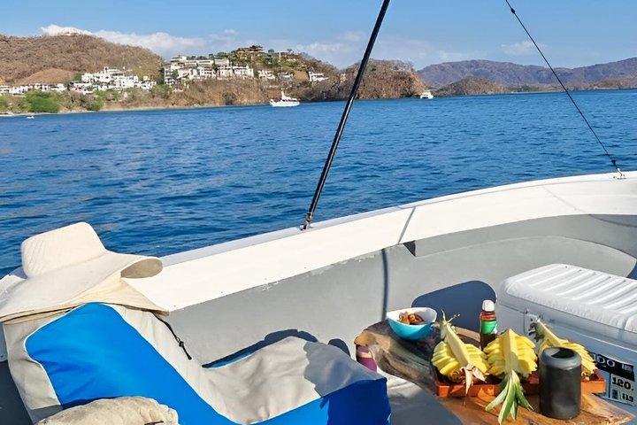 フラミンゴビーチでの釣りとシュノーケリング、ドリンクと軽食