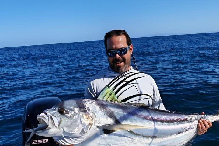 フラミンゴビーチでの釣りとシュノーケリング、ドリンクと軽食