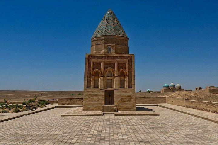 Tour de 3 días por el cráter de gas Shavat Darwaza Ashgabat Merv Farap