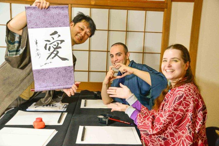 Scrivi il tuo nome e crea la tua arte | Calligraphy Tokyo