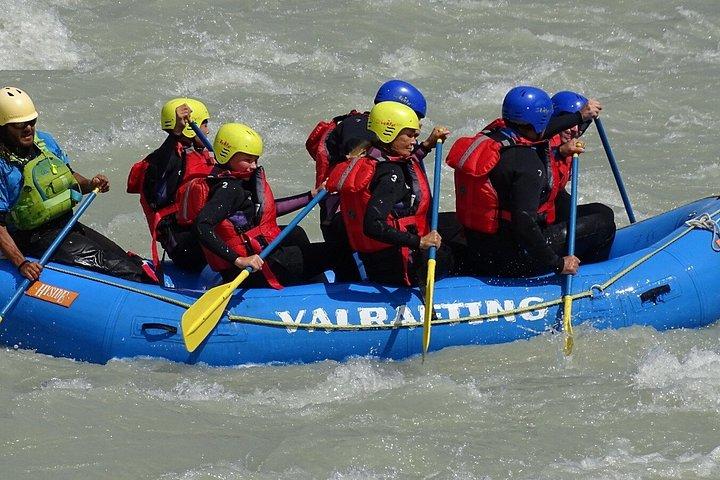 Rafting a Interlaken, nelle Alpi svizzere