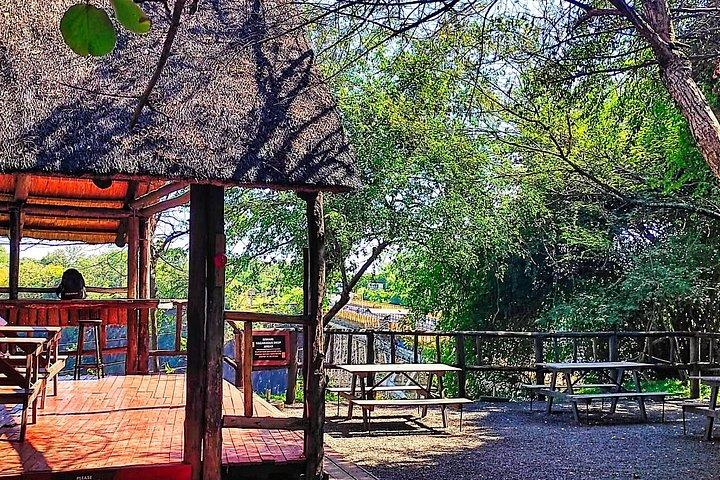 Victoria Falls Bridge Walking Tour–Small Group Safari Experience