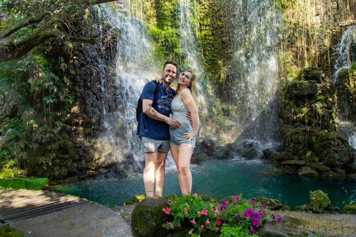 Tour della cascata appiccicosa di Chiang Mai Dantewada e del tempio di Banden