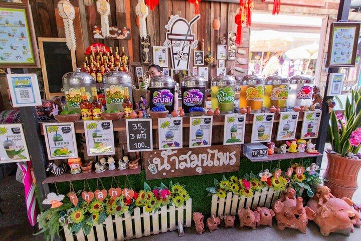 チェンマイ：ダンテワダ、スティッキーウォーターフォール、ワットバンデン ツアー