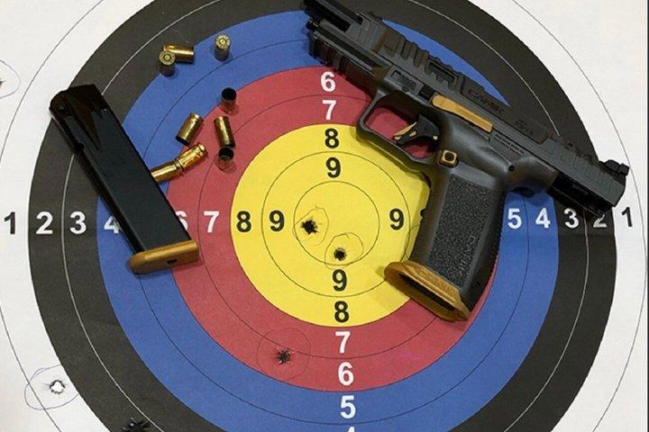 Marmaris Gun Shooting Range Experience mit Hoteltransfer