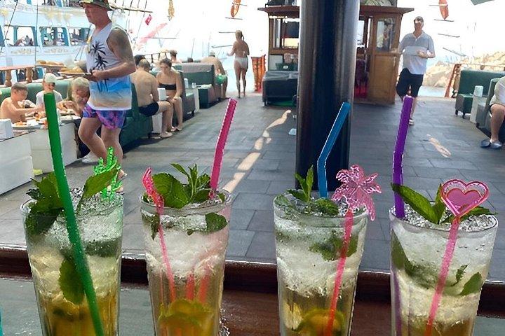 アランヤボートツアー（泡パーティー、水泳＆ホテル送迎付き）