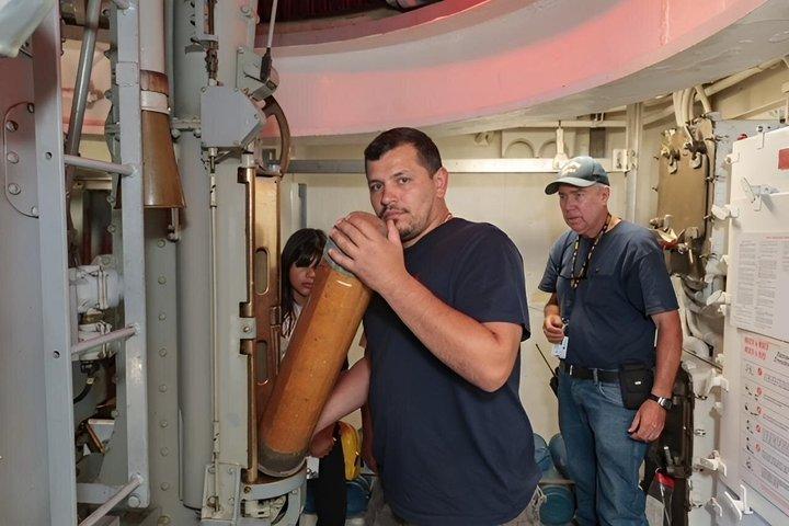 Visita guiada ao IOWA e Big Guns