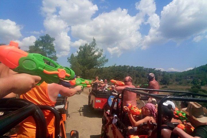 ディディム&アルティンクム・ジープサファリツアー(ランチと水泳場付き)