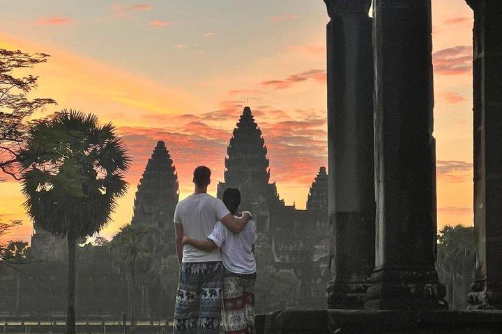 Inglês Angkor Wat Sunrise & Small Circuit Adventure