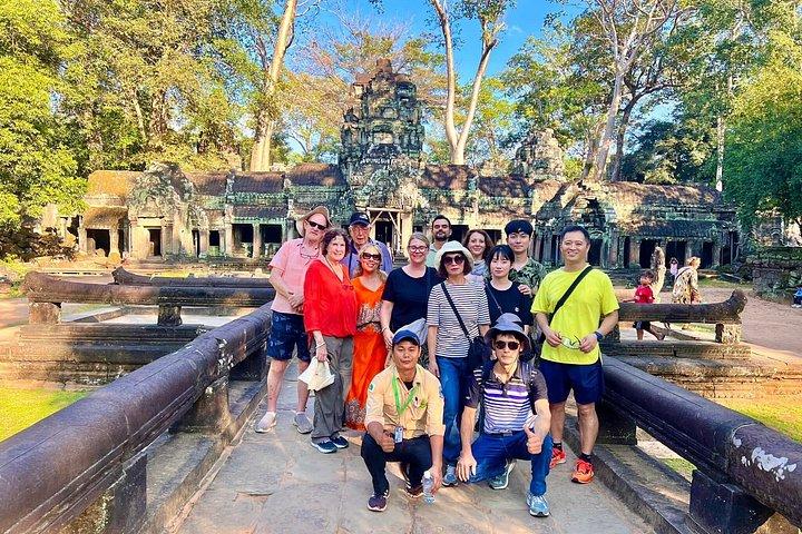 Private Angkor Wat Sunrise with Local Guide