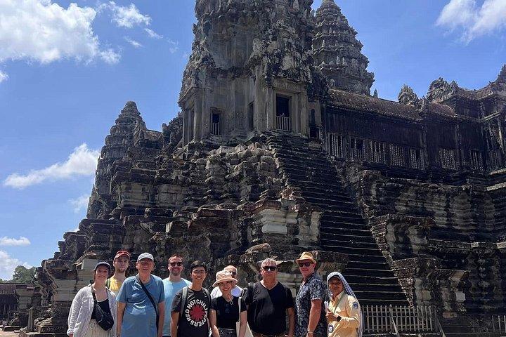 Private Angkor Wat Sunrise with Local Guide