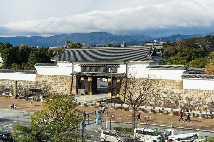 Early Bird Kyoto : 伏見稲荷、二条城＆ゴールデンパビリオン