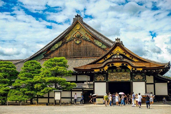 Early Bird Kyoto : 伏見稲荷、二条城＆ゴールデンパビリオン