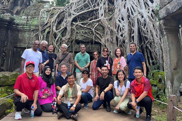 Private Angkor Wat Sunrise with Local Guide