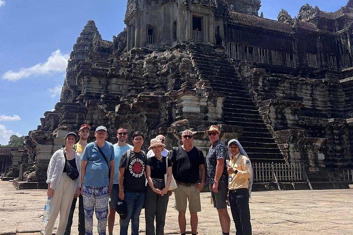 Private Angkor Wat Sunrise with Local Guide