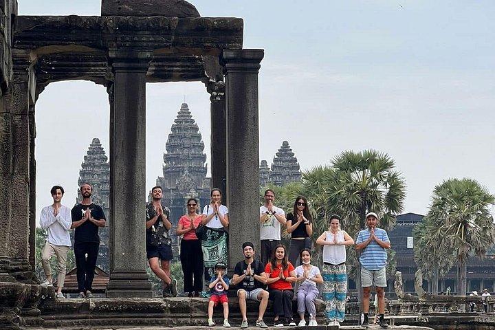 Private Angkor Wat Sunrise with Local Guide