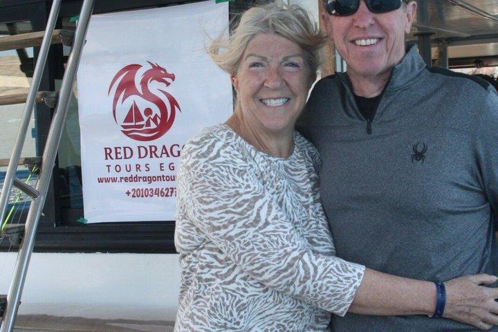 Barca privata , pesca , snorkeling , delfini e pranzo – Hurghada