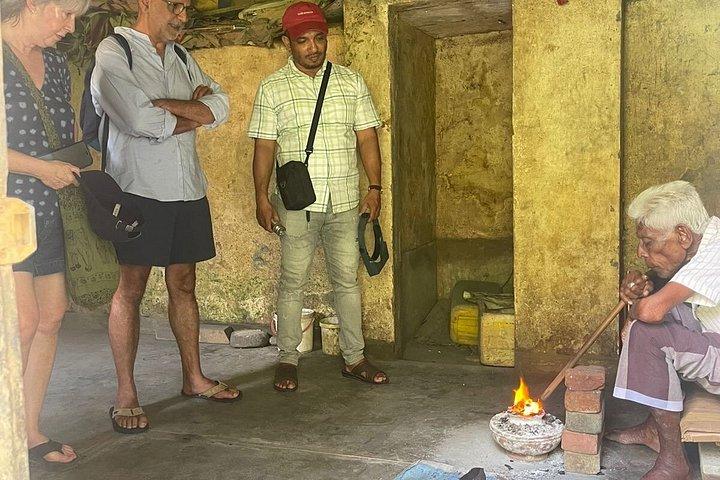 ラトゥナプラの宝石の世界の内部-本質的な経験