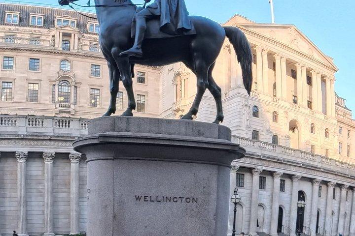 Londres : Dinero & Poder Tour a pie – Babilonia a Bitcoin