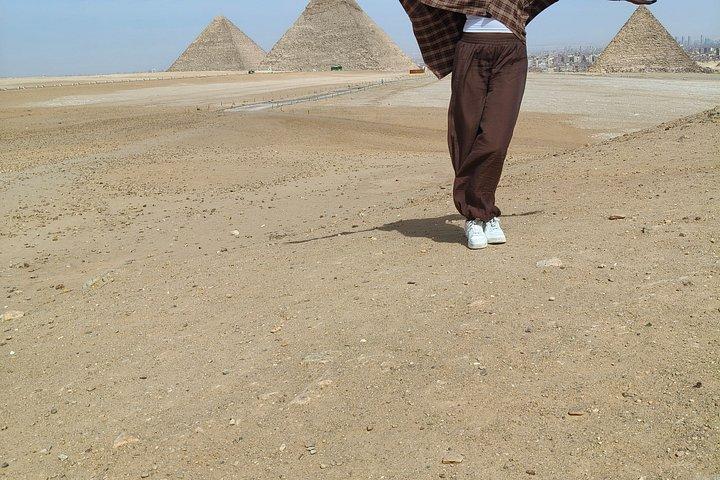 “Cairo Private Tour: Giza Pyramids, Sphinx & GEM Museum”