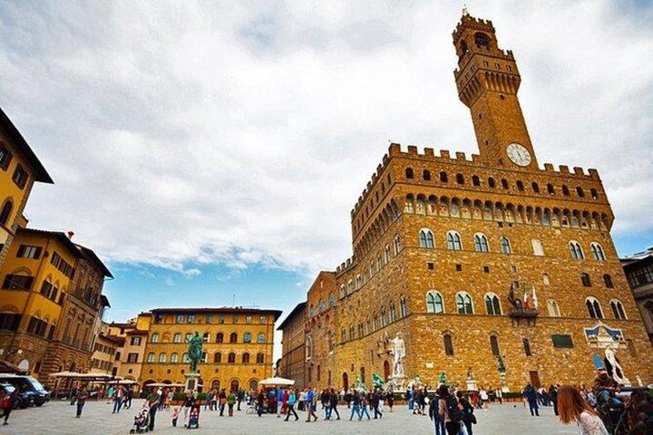 Palazzo Vecchio Zelfstandige en panoramische bustour in Florence