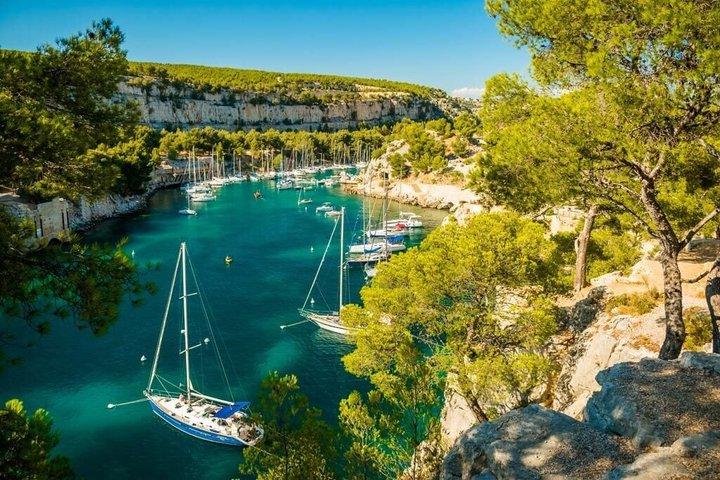 Cassis, os belos destaques de Calanques e Marselha
