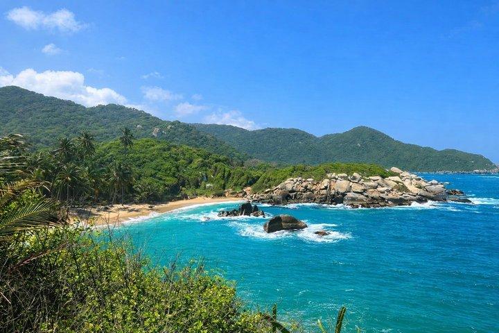 Randonnée privée Tayrona à Cabo San Juan : Guide bilingue + Transport