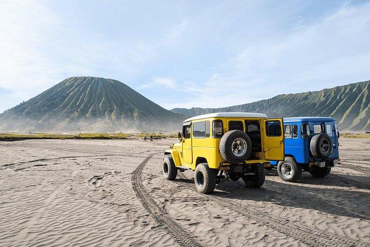 ジョグジャカルタ発ブロモ山＆イジェン火口ツアー（バリ島送迎付き）