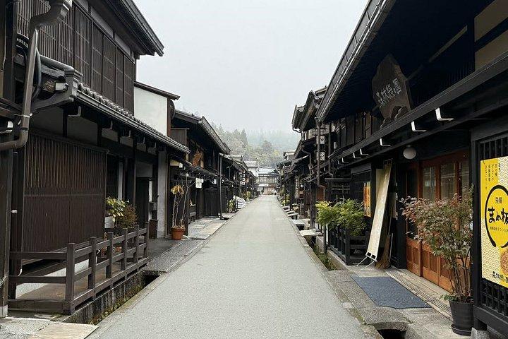 Takayama Private Custom Tour with Local Guide