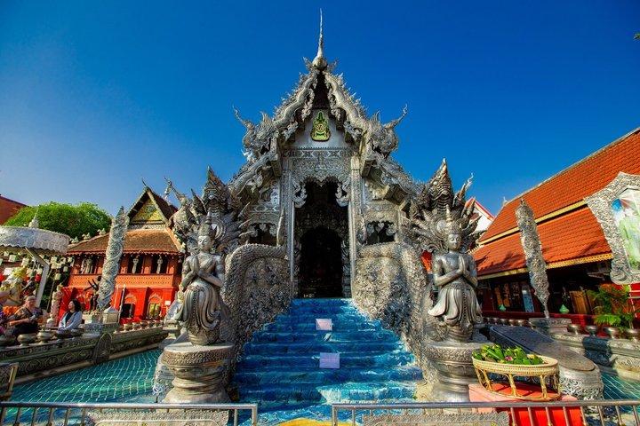 Chiang Mai Private Tuk Tuk Tour Halvdag Old City Eventyr