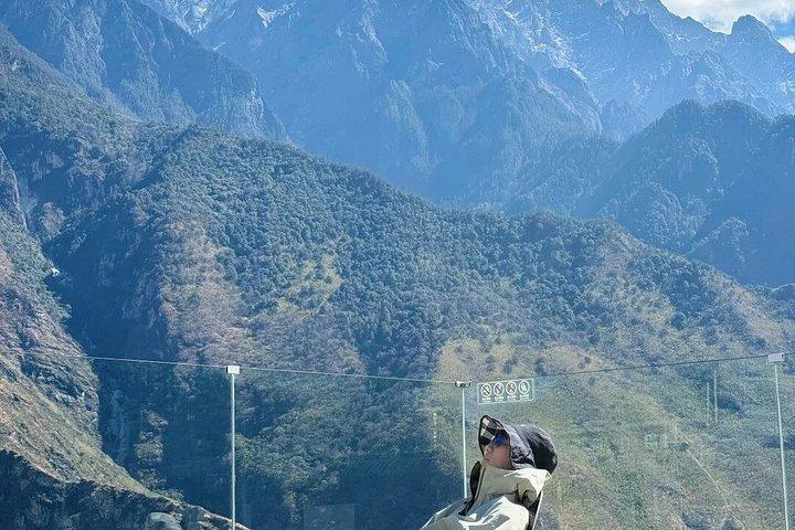 2-Day Tiger Leaping Gorge Trek Conquer the 28 Bends Challenge