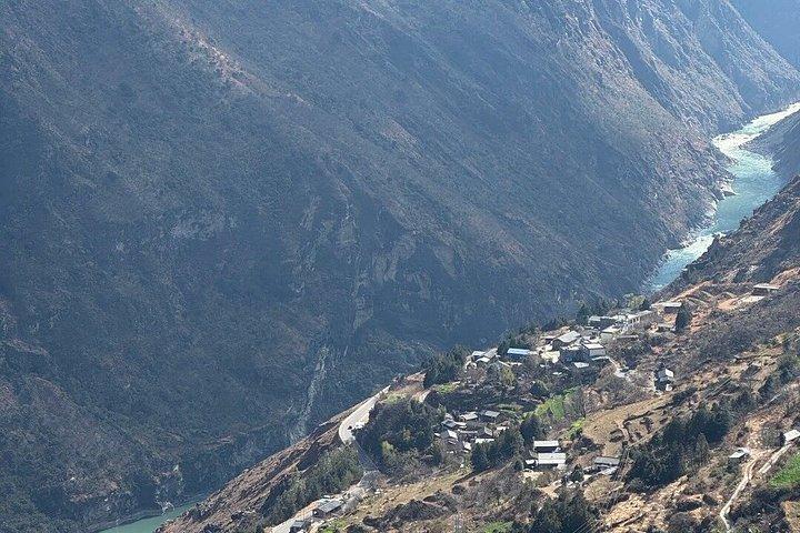 2-Day Tiger Leaping Gorge Trek Conquer the 28 Bends Challenge