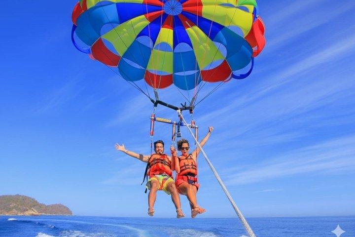 Halb-U-Boot , Schnorcheln & Parasailing Abenteuer – Hurghada